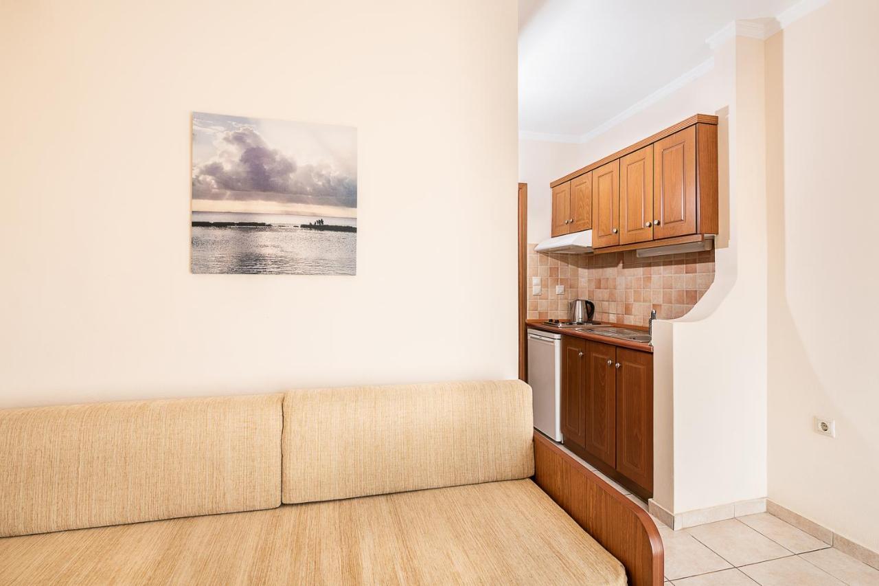 Angela Beach Aparthotel Platanias  Bagian luar foto